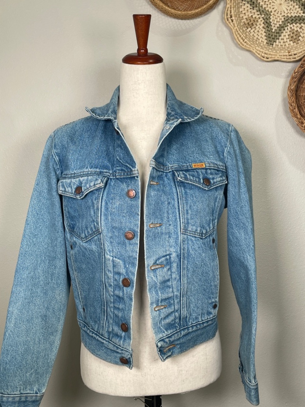 Vintage Rustler Streetwear Distressed Denim Jean Jacket USA Women’s Small